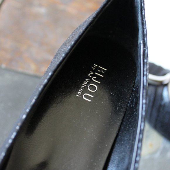 NWT - BIJOU, Black kitten heels, size 6 - Picture 3 of 5